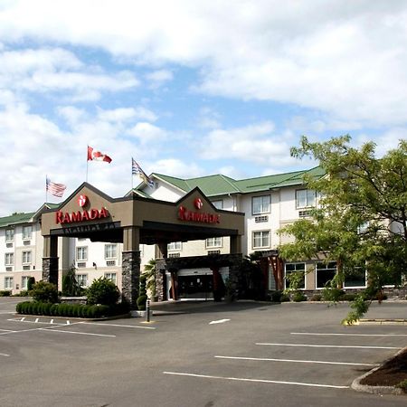 Ramada By Wyndham Surrey/Langley Hotel Eksteriør billede