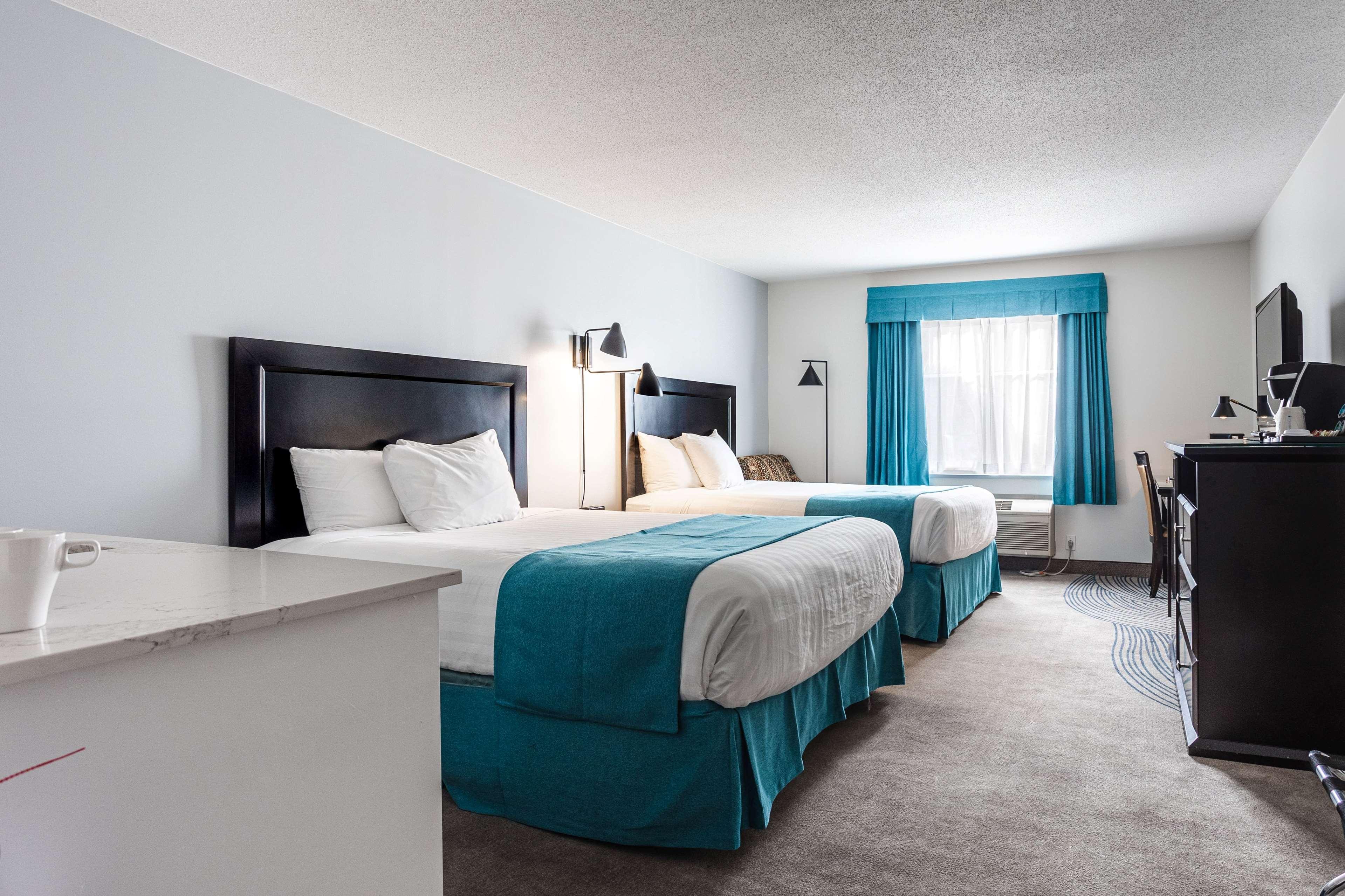 Ramada By Wyndham Surrey/Langley Hotel Eksteriør billede