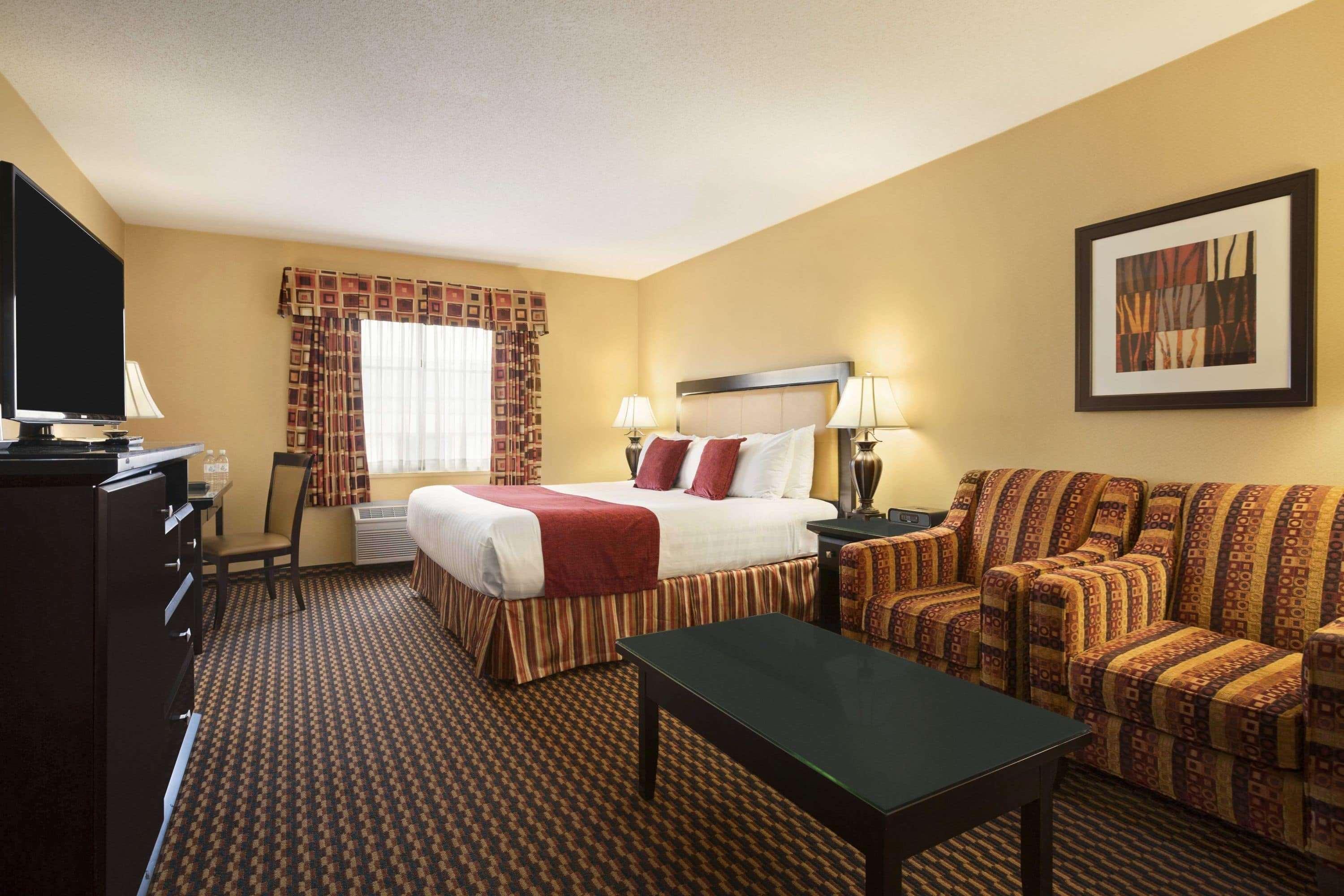 Ramada By Wyndham Surrey/Langley Hotel Eksteriør billede