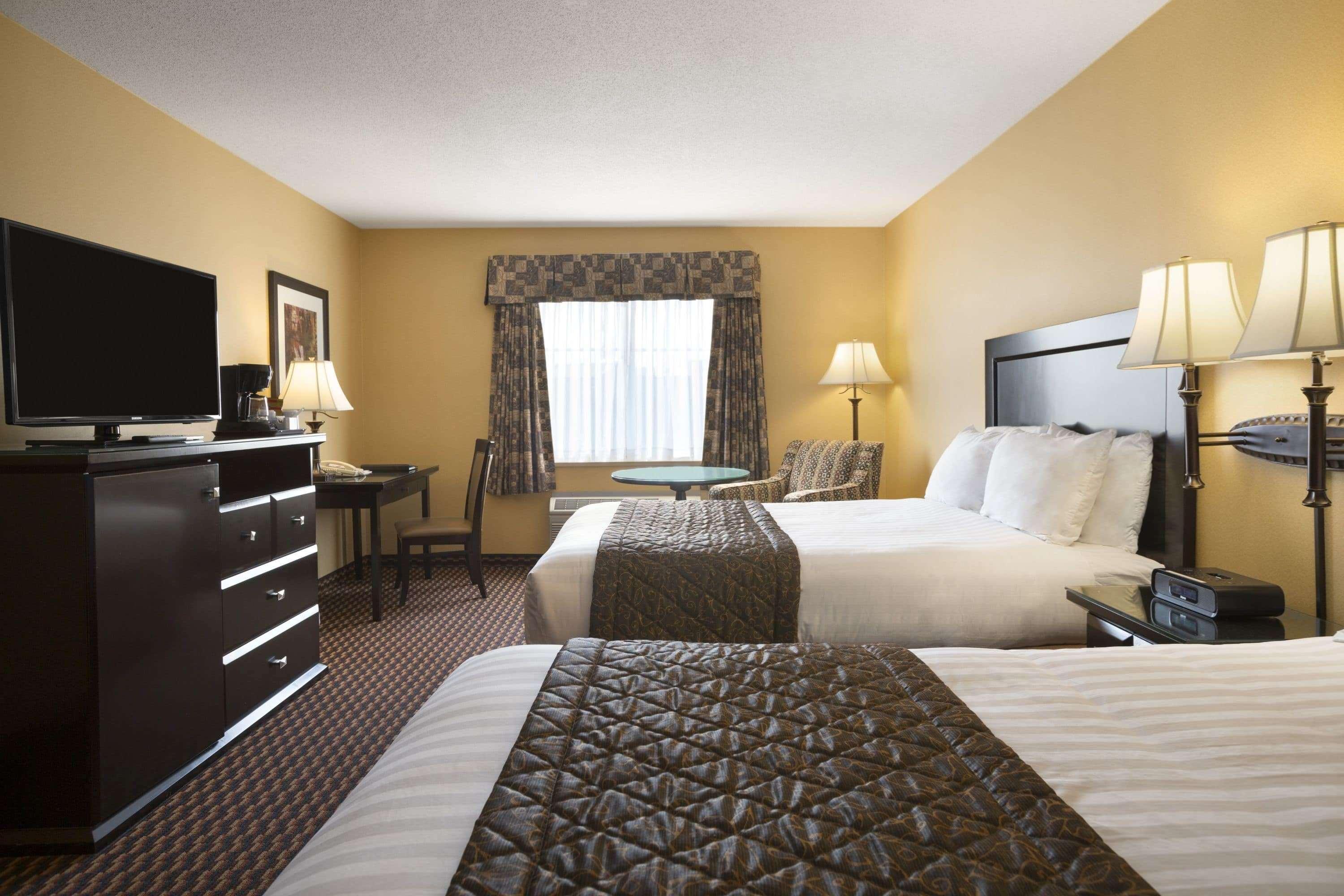 Ramada By Wyndham Surrey/Langley Hotel Eksteriør billede